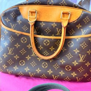 EXCELLENT NO CALL OUTS AUTHENTIC Louis Vuitton Deuville Leather HAND BAG